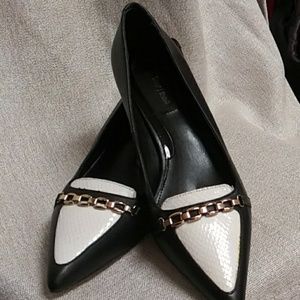 Kitty heel pumps